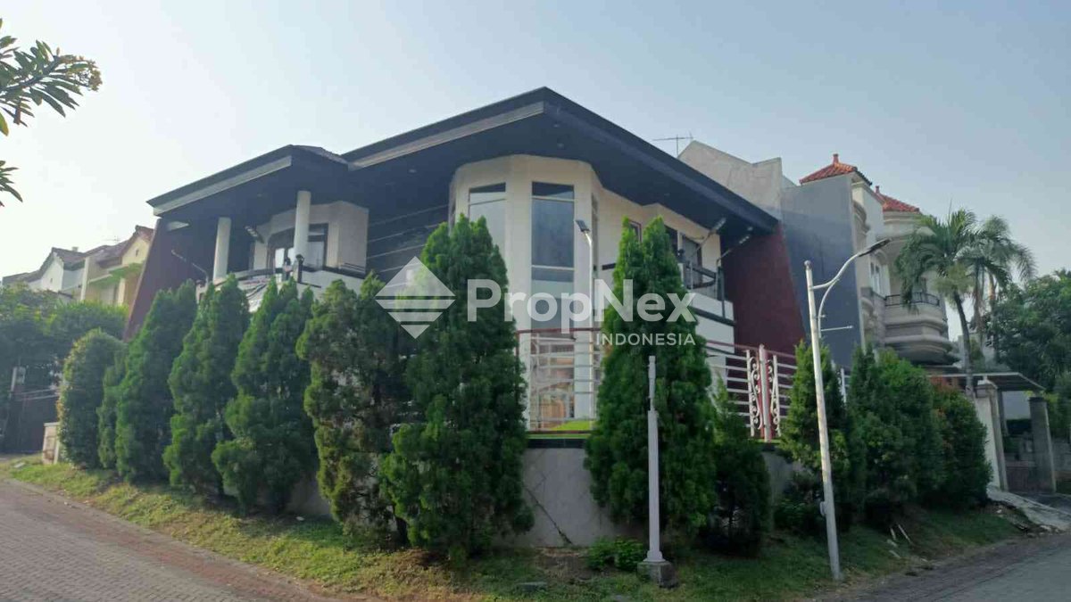 Rumah Villa Sentra Raya